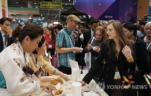 런던 국제관광박람회에서 비빔밥 인기 폭발
